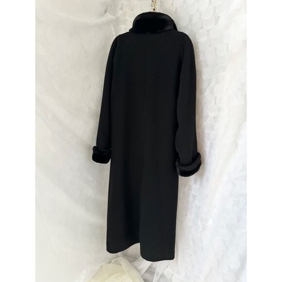 100% Wool Woman’s LONG Black MAXI Dress Coat Faux Fur Trim Albert Nipon USA Made - Picture 9 of 12